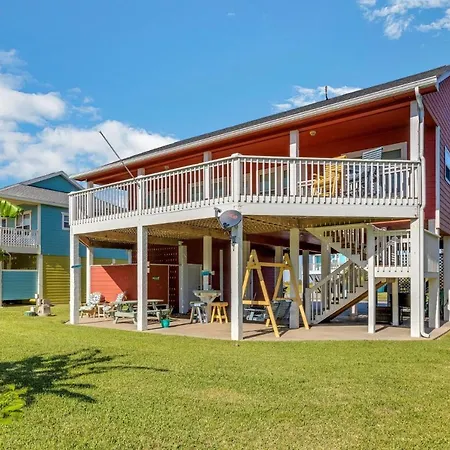 Coastal Cajun Getaway On The Beach! Home
